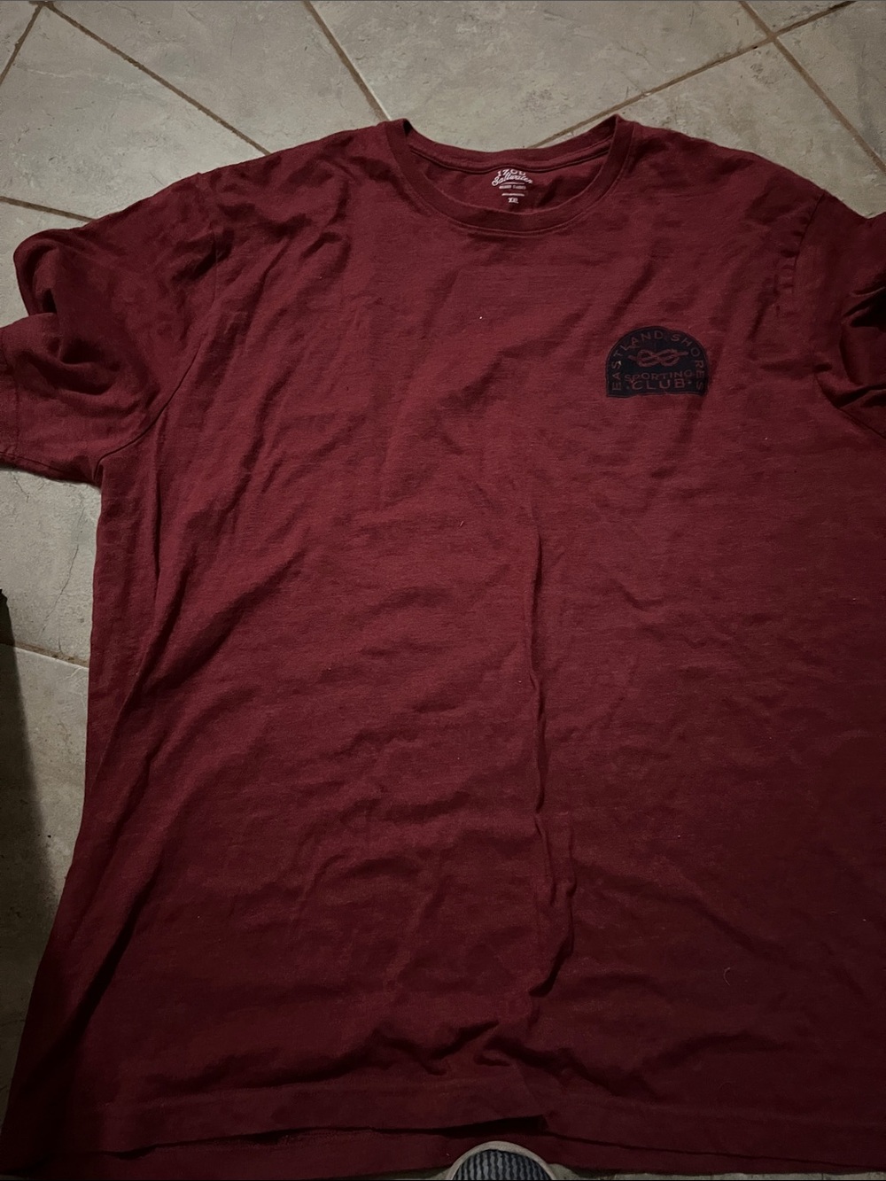 Izod Men's Short Sleeve Crewneck Tee - Maroon